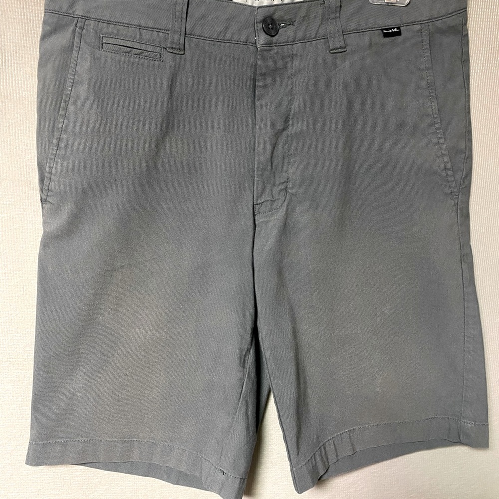 Travis Mathew Mens Golf Shorts Waist Size 30 Color Gray Used